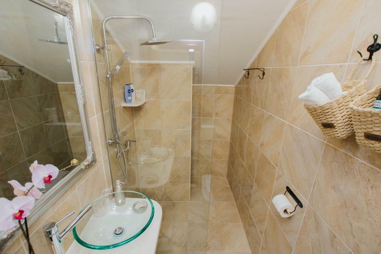 Apartment Toma โตรกีร์ ภายนอก รูปภาพ